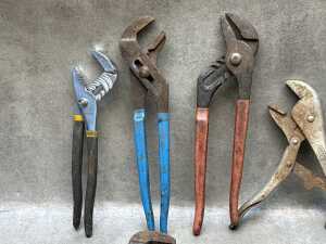 Group of assorted tools - 2
