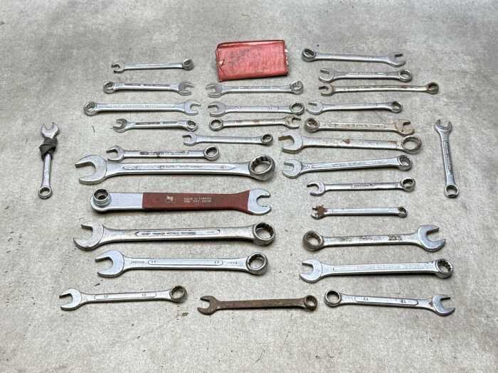 Group of geared spanners
