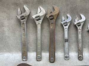 Group of wrenches - 2