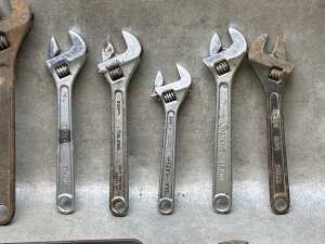 Group of wrenches - 3
