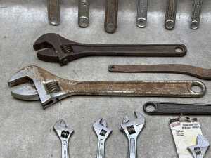 Group of wrenches - 4