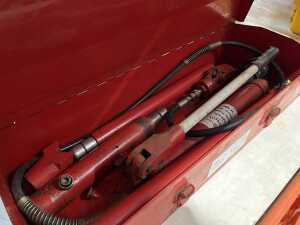 A hydraulic body-frame repair kit