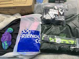 Group of pets products - 4