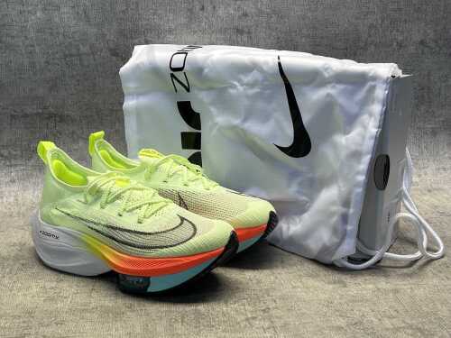 Nike Air Zoom Alphafly Next% size US 7 Women's