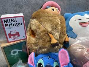 Group of toys - 4