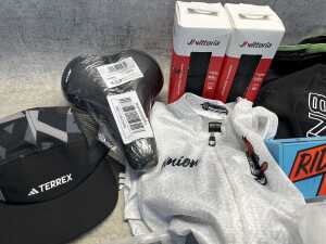 Group of cycling clothing & accessories - 2