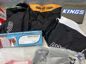 Group of cycling clothing & accessories - 3