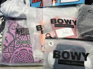 Group of cycling clothing & accessories - 4