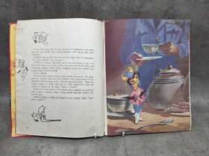 Roald Dahl 'The Gremlins' 1st edition book - 2