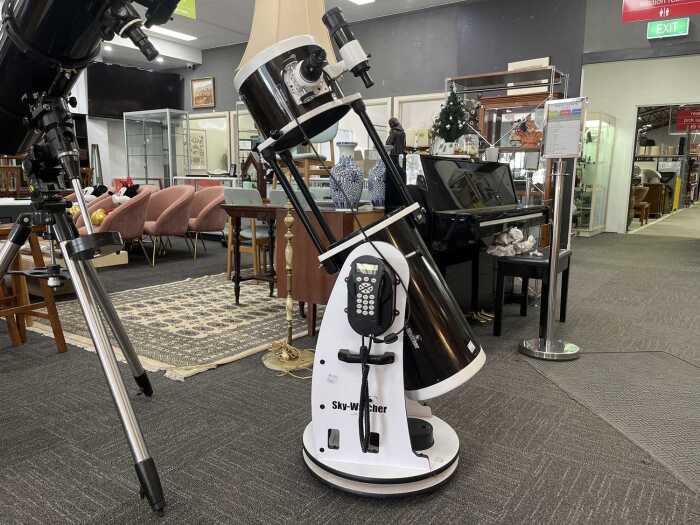 Sky Watcher collapsible telescope with SynScan system