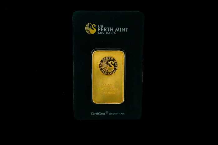 A gold ingot, 1oz