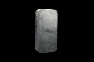 A silver ingot, 1kg - 2