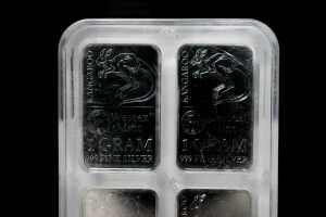 Two packets of 1g fine silver ingots, total 96g - 2