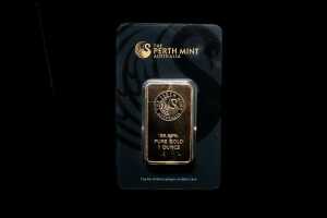 A gold ingot, 1oz