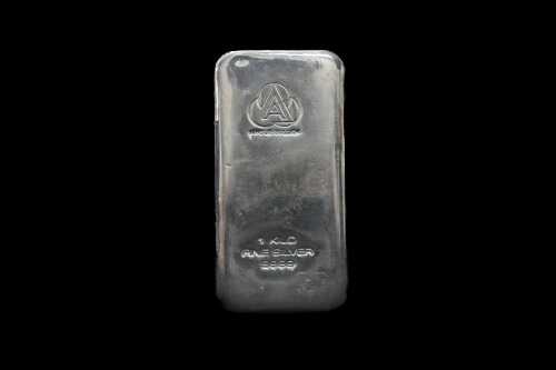 A silver ingot, 1kg