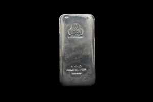 A silver ingot, 1kg