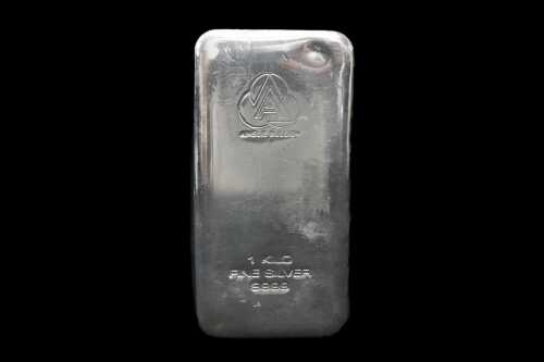 A silver ingot, 1kg