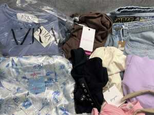 Group of Women's clothing size XS - 2