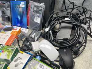 Group of tech - 3