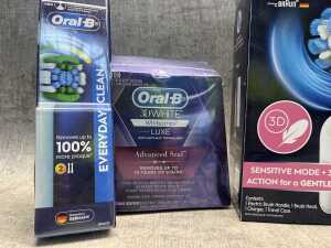 Group of Oral B products - 2
