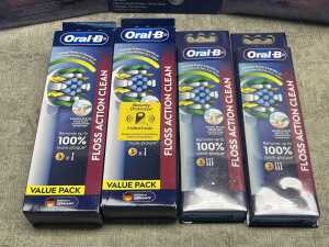 Group of Oral B products - 3