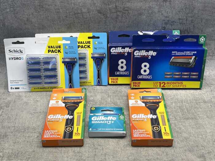 Group of Men's shavers