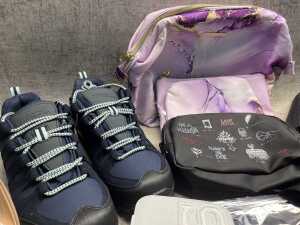 Group of Women's accessories - 2