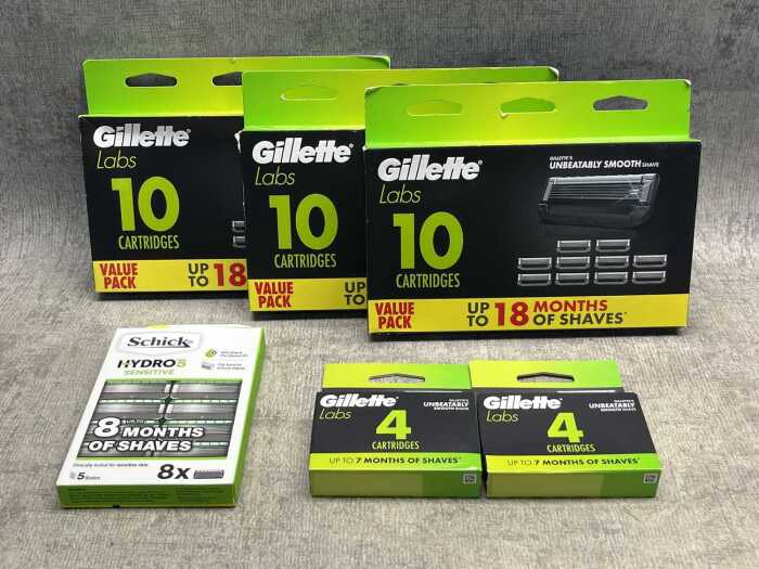 Group of Gillette Labs razors