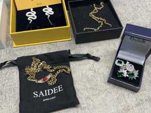 Group of jewellery - 3