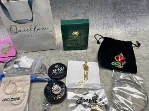 Group of jewellery - 3