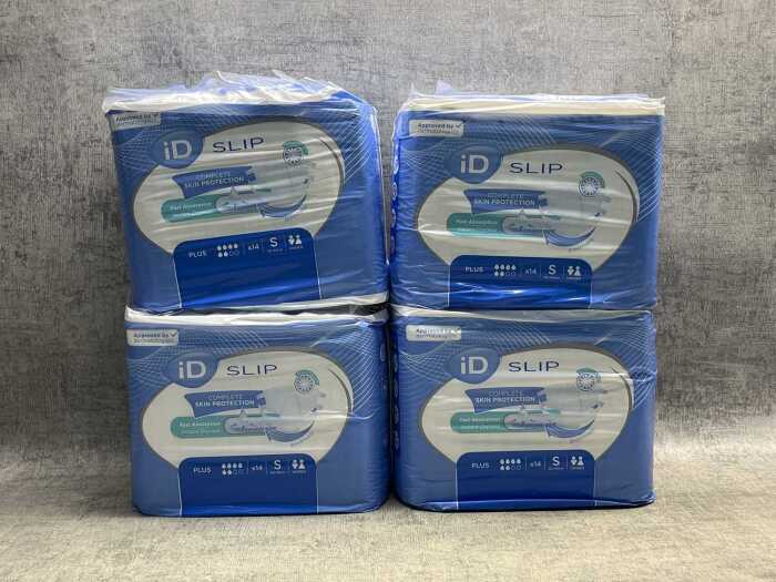 Four packs iD Slip absorbent underwear size S