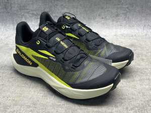 Salomon Genesis size US 8.5 Men's - 3