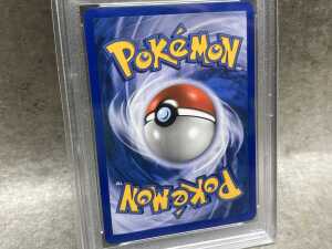 Pok&eacute;mon 2006 Manectric from the Ex Crystal Guardians set - 4