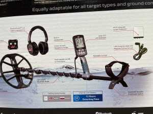 Minelab Equinox 800 metal detector - 3