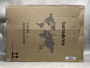 Samsonite Upscape Spinner suitcase