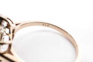 A diamond ring in 14 carat yellow gold - 5