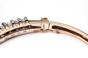 A ruby and diamond bangle in 14ct yellow and white gold - 5