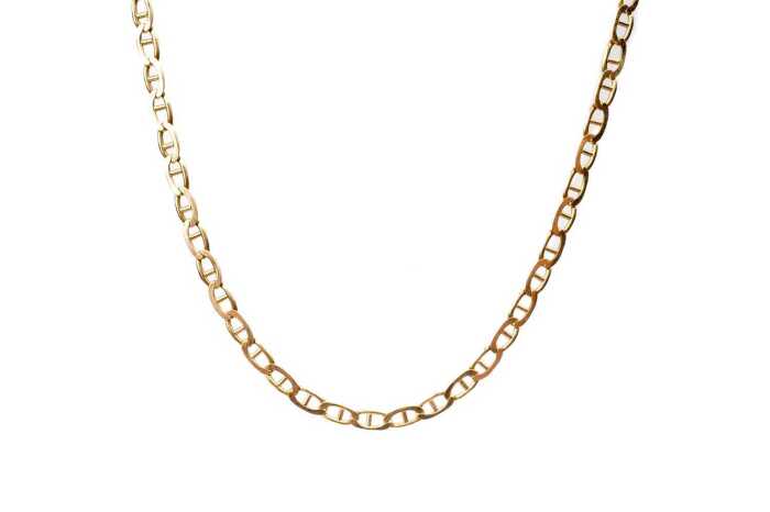 An Italian anchor link necklace in 18 carat yellow gold