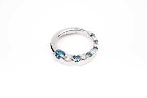 A white and treated blue diamond pendant in 14 carat white gold - 2
