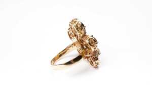 A diamond and multi gemstone ring in 14 carat yellow gold - 2