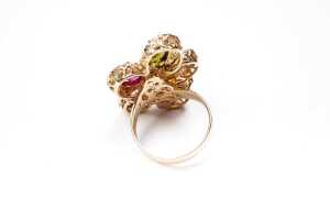 A diamond and multi gemstone ring in 14 carat yellow gold - 3