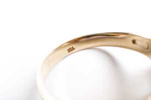 A diamond and multi gemstone ring in 14 carat yellow gold - 4