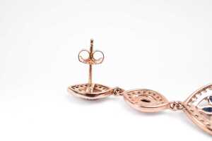 A pair of sapphire and diamond earrings in 14 carat rose gold - 4