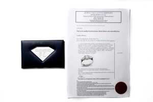 A diamond trilogy ring in 19 carat white gold - 7
