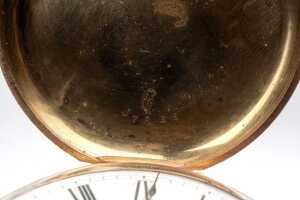 An antique Waltham pocket watch in 18ct yellow gold - 4