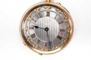 A Victorian open face pocket watch in 18 carat yellow gold - 2