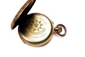 A Victorian open face pocket watch in 18 carat yellow gold - 5