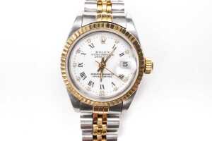 A Rolex Datejust Superlative chronometer automatic ladies watch - 2