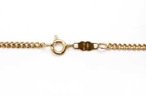 An Italian curb link necklace in 18 carat yellow gold - 4