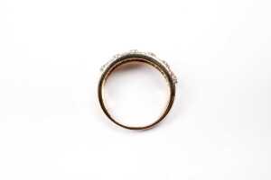 A sapphire and diamond ring in 14 carat yellow gold - 4